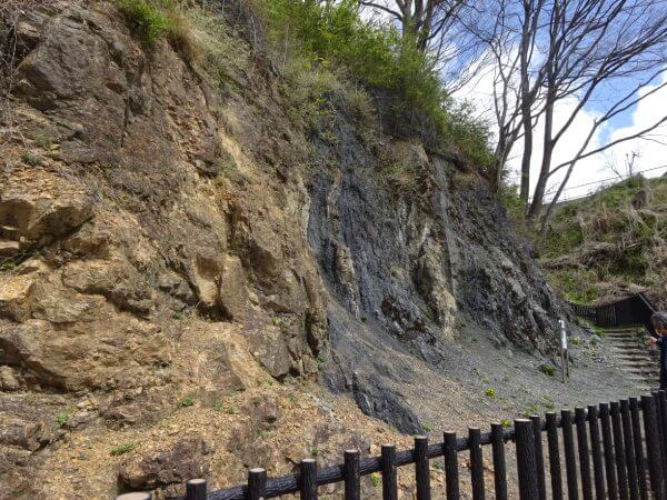 1億年前の岩！大断層【中央構造線】