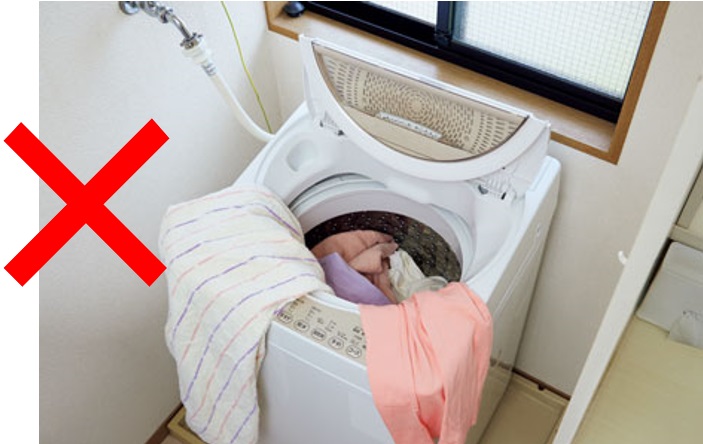 2-6_お風呂＆洗濯物の臭い対策5：洗濯機を洗濯カゴ代わりにしない