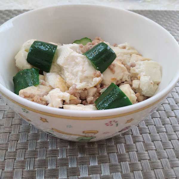豆腐と豚ひき肉の炒め物　レシピ
