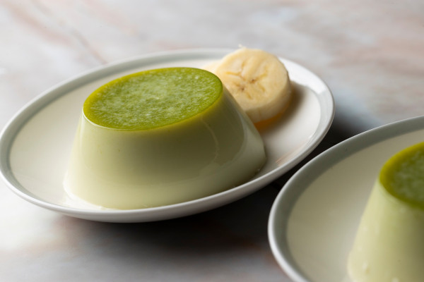 緑茶の冷たいデザート2：パウダーティーミルクゼリー