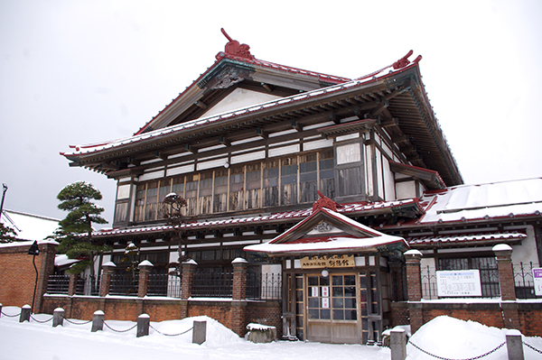 斜陽館は1907年に太宰治の父・津島源右衛門が建てた豪邸