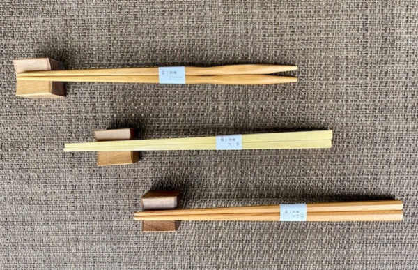 「箸屋一膳」で由布院の木材を使った箸作り体験に挑戦