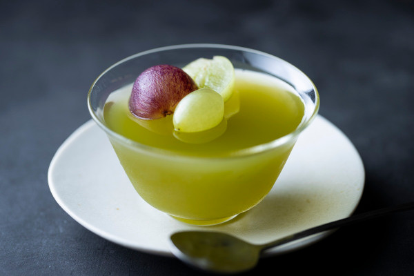 緑茶の冷たいデザート1：パウダーティーゼリー