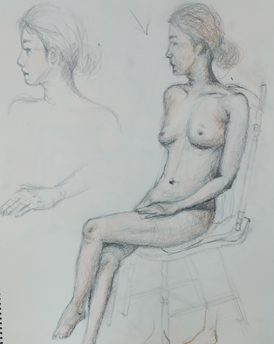 最初はアタリを取り徐々に形を整えていきます