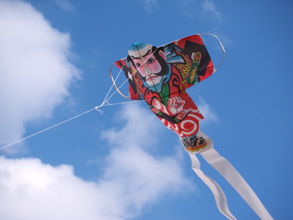 正月に凧あげをするのはなぜ？