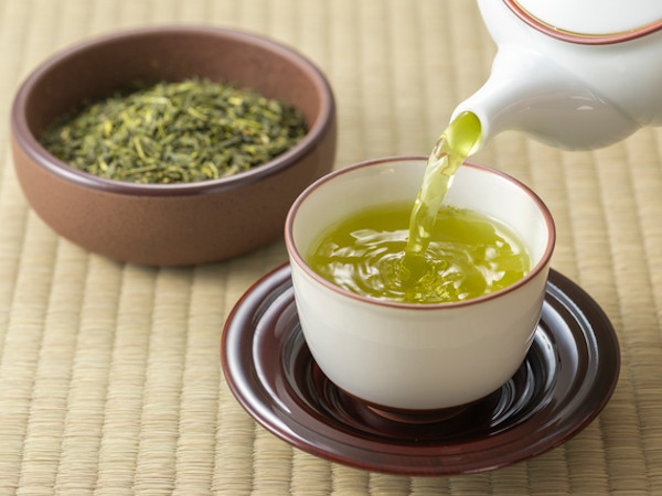 お茶クイズ第6問：緑茶（煎茶・抹茶）が美味しく飲める、抽出温度の目安は？