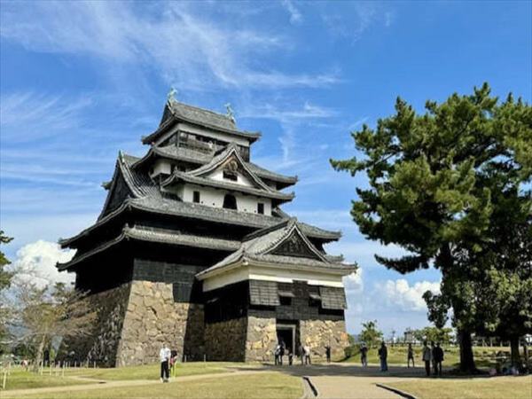 約400年もの間、建て替えられることなく残る松江城