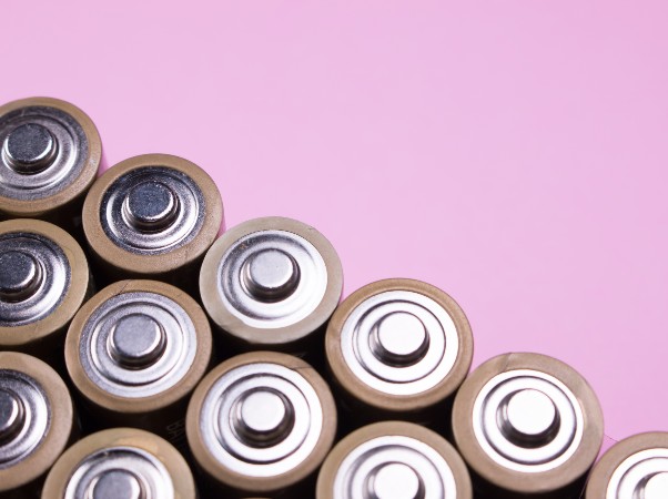 アルカリ乾電池は本当に長持ちなの？