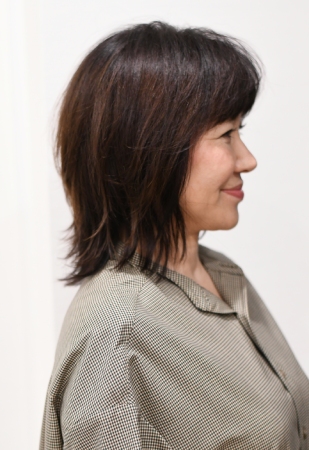 50代髪型ヘアカタログ:ミディアム（サイド）