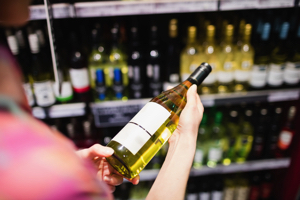 ワインと日本酒では、なぜボトルの容量が違うの？　