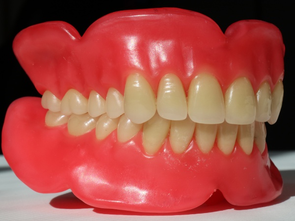 犬歯と八重歯の違い