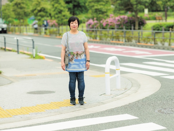 建部信子さん・東京都 「横断歩道の待ち時間でもキュッ！としています」