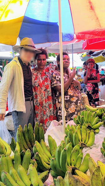 バナナ・マンゴー・ランブータンなどのフルーツが激安