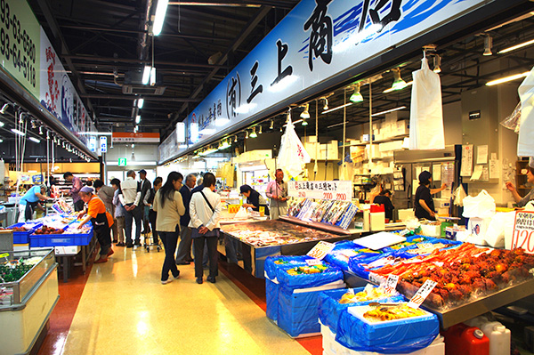 三陸鉄道リアス線の開業に合わせ今年3月にリニューアルされたばかりの宮古市魚菜市場