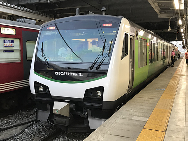 長野駅からは「ナイトビュー姨捨」に乗車