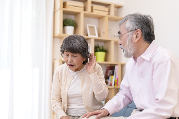 突発性難聴は治療で改善＆老人性難聴は生活習慣によって予防