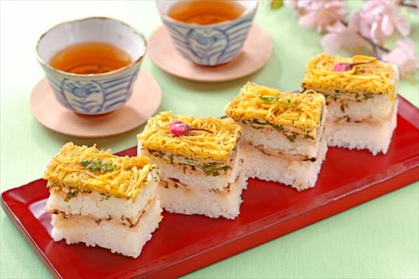 お花見弁当レシピ3：春色押し寿司