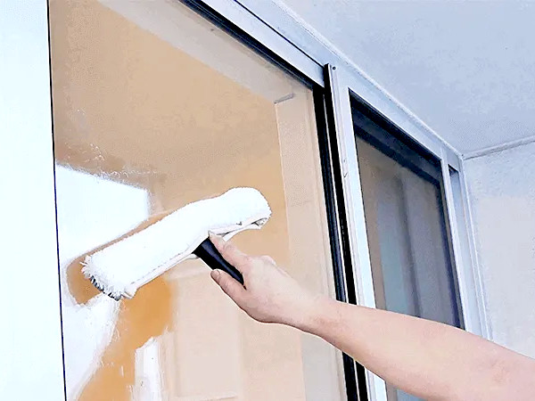 窓・サッシ・網戸掃除もまとめて家事代行サービスで